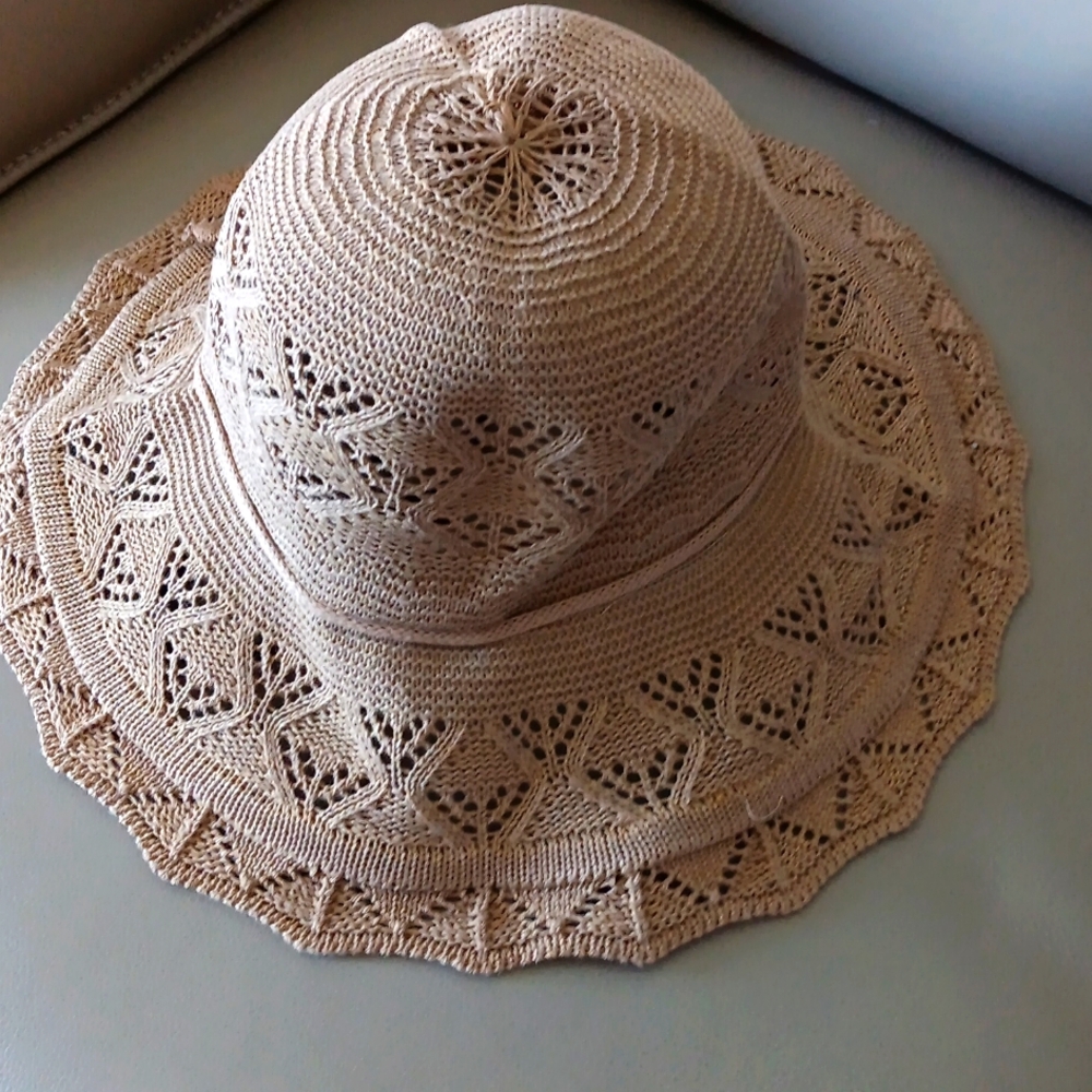 Taupe summer hat